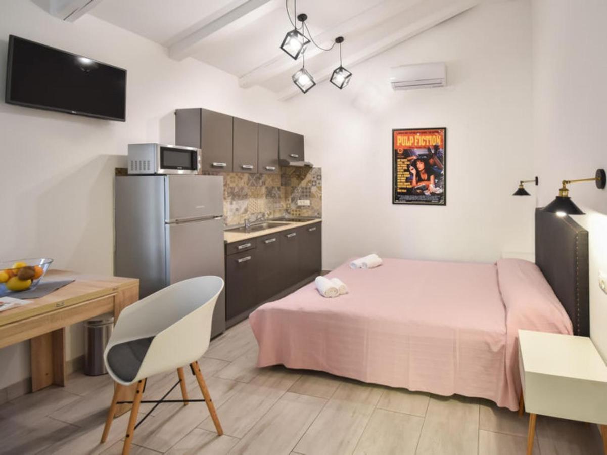 Studios Barre With Jacuzzi Apartment *